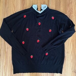 Sioni Milano Women’s Black Strawberry Sweater with Lace Collar Size Medium